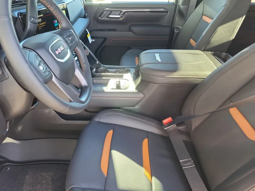 2026 GMC Sierra 2500HD AT4 | Photo 8 of 23