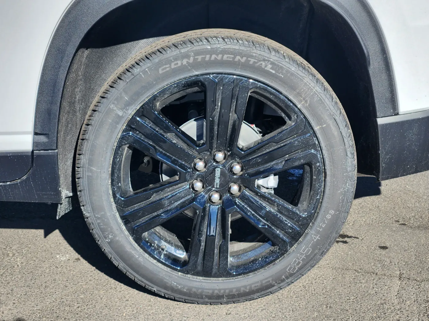 2026 GMC Acadia AWD Elevation | Photo 5 of 22