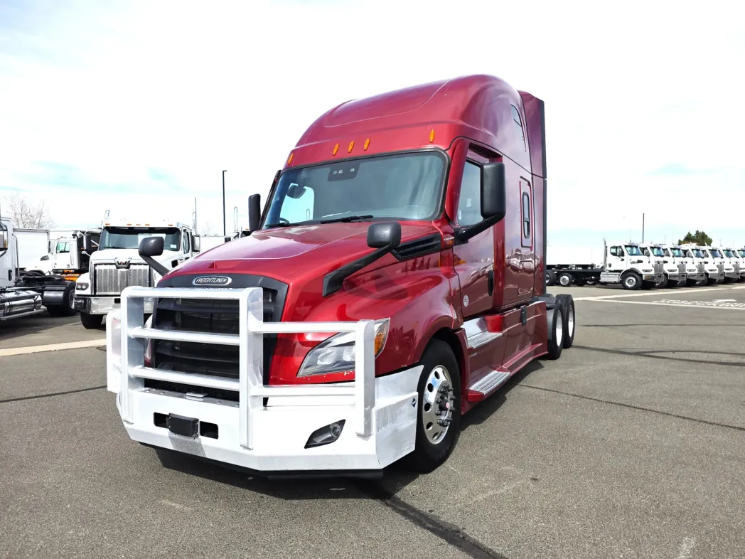 2022 Freightliner Cascadia 126 