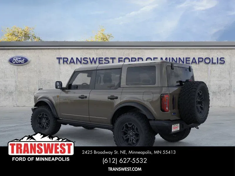 2026 Ford Bronco Badlands | Photo 3 of 25