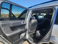 2024 Hyundai Santa Fe Limited | Thumbnail Photo 10 of 30