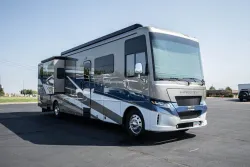 2026 Newmar Canyon Star 3947 | Thumbnail Photo 8 of 27