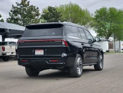 2025 Lincoln Navigator Reserve | Thumbnail Photo 6 of 26