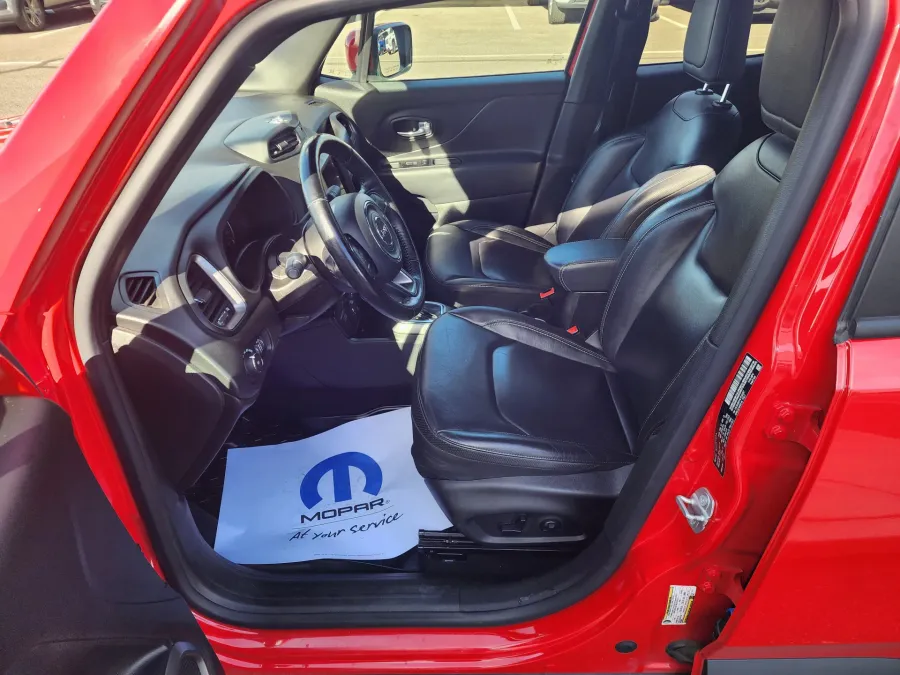 2020 Jeep Renegade High Altitude | Photo 10 of 25