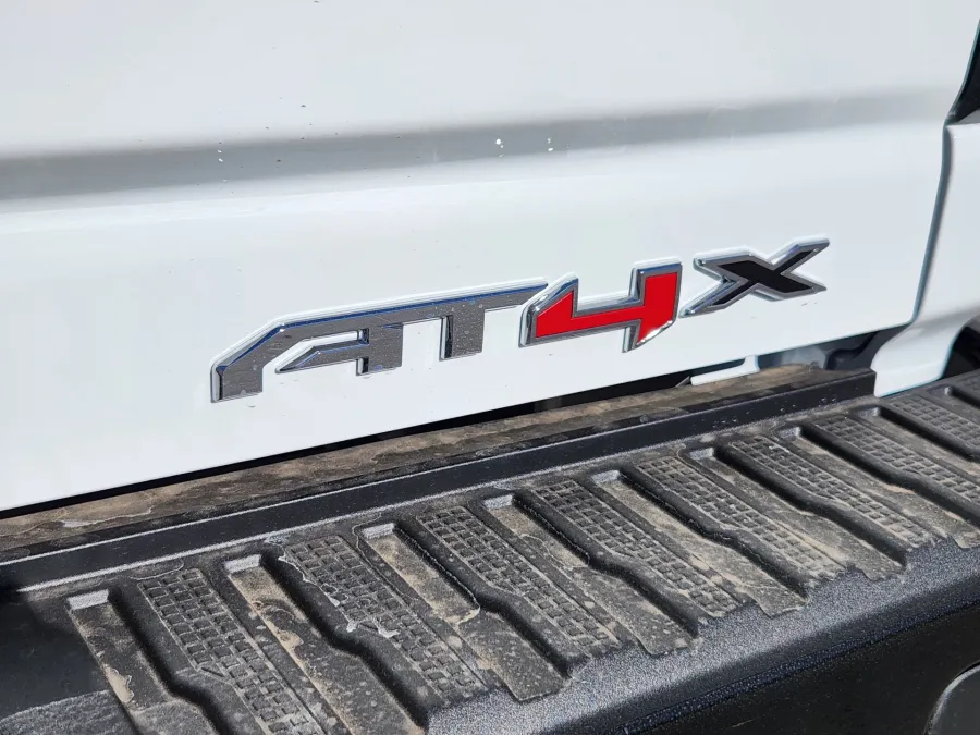 2026 GMC Sierra 2500HD AT4X | Photo 14 of 30