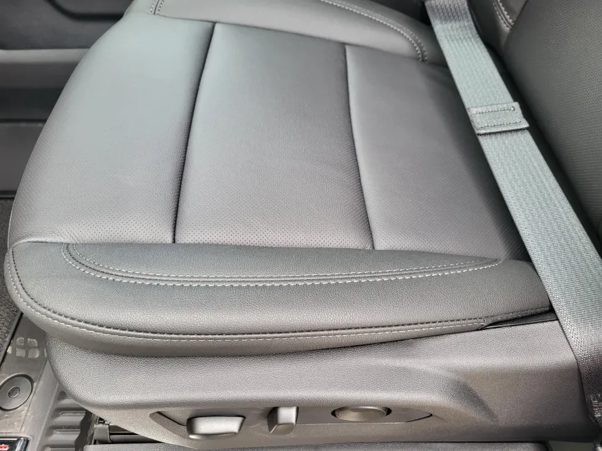 2026 GMC Sierra 1500 SLT | Photo 20 of 26