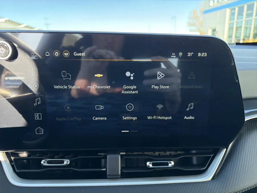 2026 Chevrolet Equinox AWD LT | Photo 15 of 18