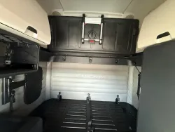 2020 Freightliner Cascadia | Thumbnail Photo 10 of 15