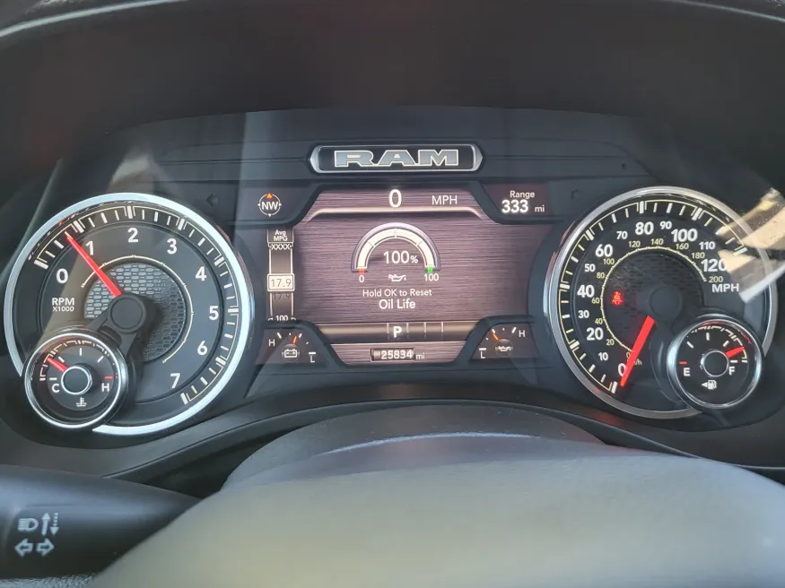 2025 RAM 1500 Laramie | Photo 13 of 25