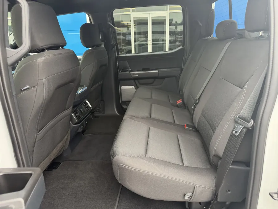 2023 Ford F-150 XL | Photo 8 of 10