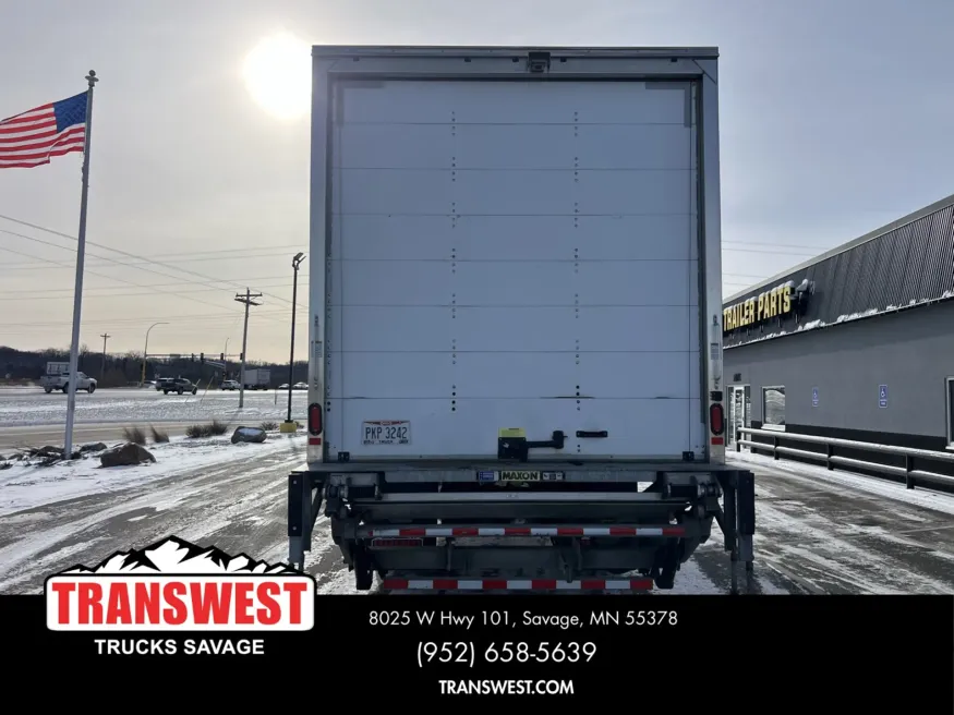 2020 Freightliner M2 106 | Photo 7 of 11