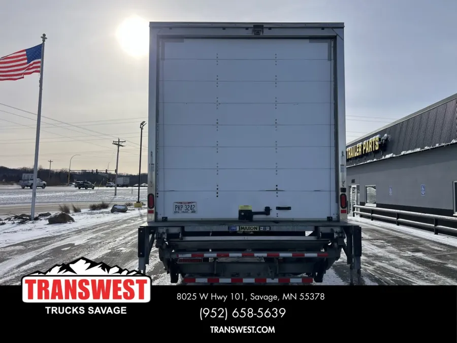 2020 Freightliner M2 106 | Photo 7 of 11