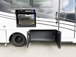2026 Newmar Freedom Aire 2515 | Thumbnail Photo 20 of 23