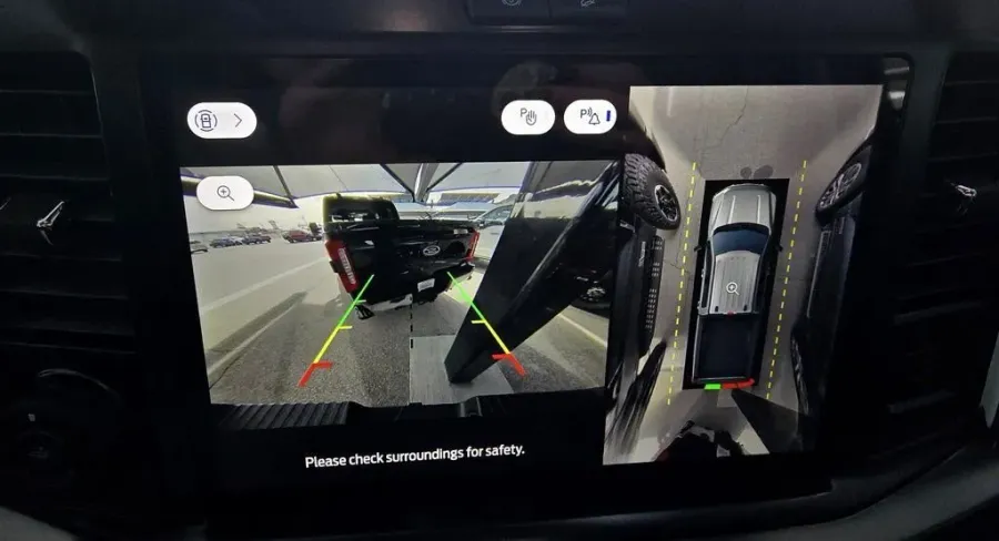 2026 Ford Super Duty F-250 | Photo 33 of 44