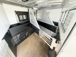 2021 Logan Coach Select 812 3HLQ | Thumbnail Photo 15 of 27