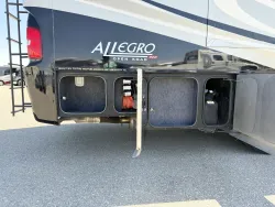 2013 Tiffin Allegro Red 38QRA | Thumbnail Photo 27 of 30