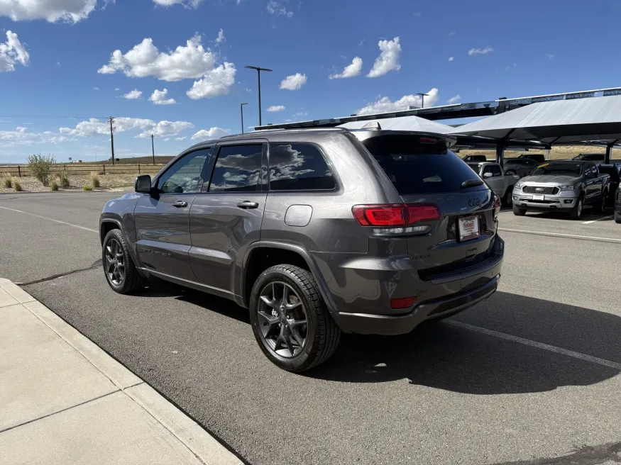 2021 Jeep Grand Cherokee 80th Anniversary | Photo 5 of 17