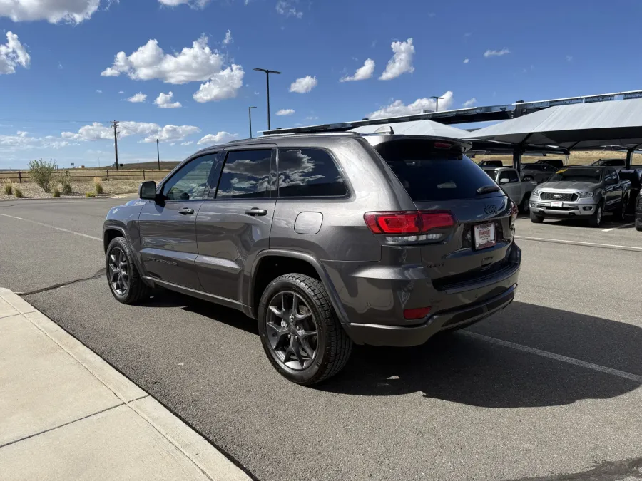 2021 Jeep Grand Cherokee 80th Anniversary | Photo 5 of 17
