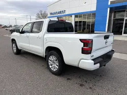 2022 Nissan Frontier SV | Thumbnail Photo 2 of 19