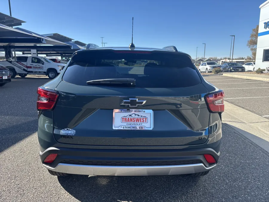 2026 Chevrolet Trax LT | Photo 3 of 21