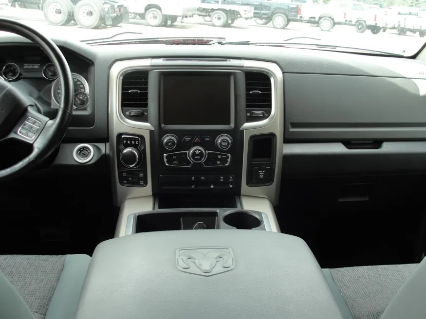 2015 RAM 1500 | Photo 12 of 17