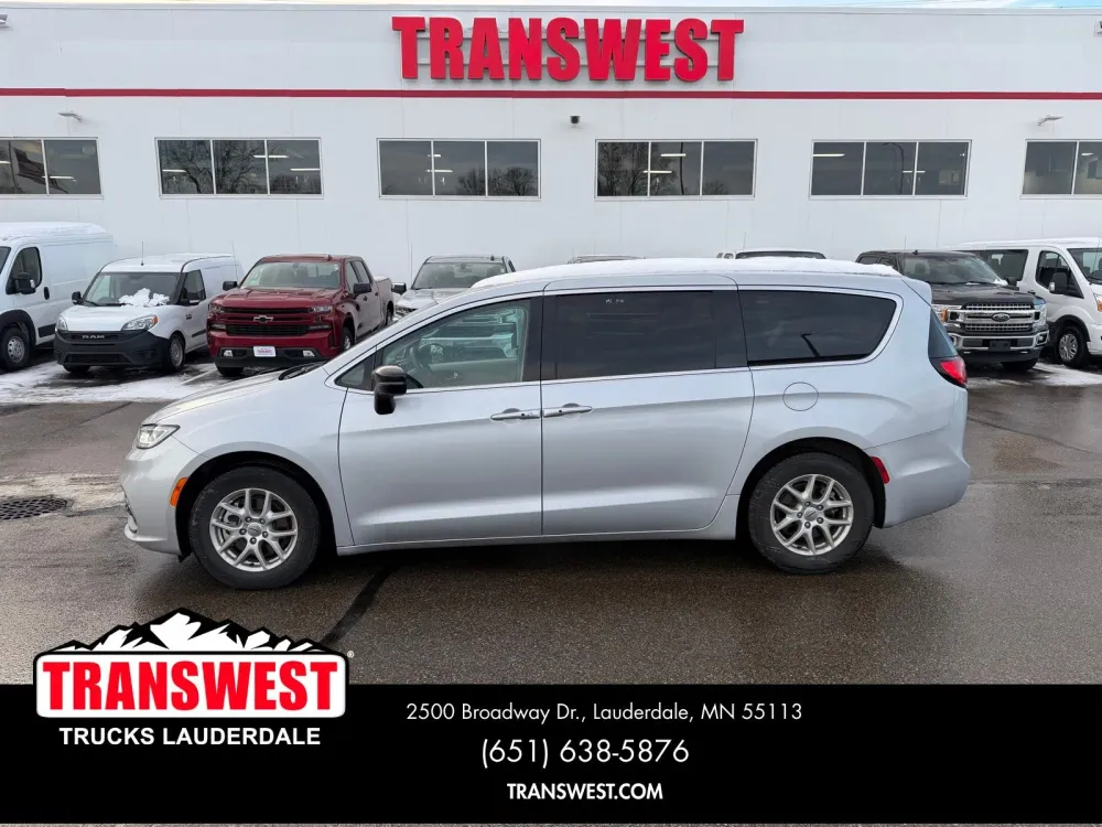 2024 Chrysler Pacifica Touring L