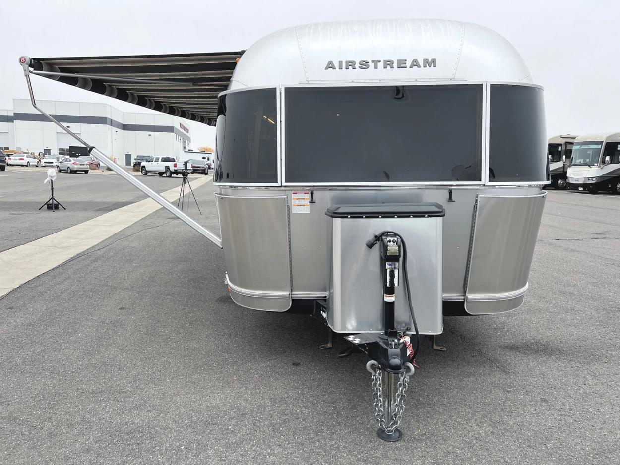 2021 Airstream Globetrotter 30RB | Photo 22 of 21