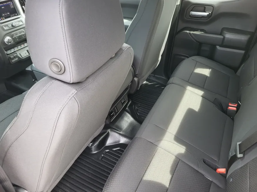 2026 GMC Sierra 1500 Pro | Photo 21 of 24