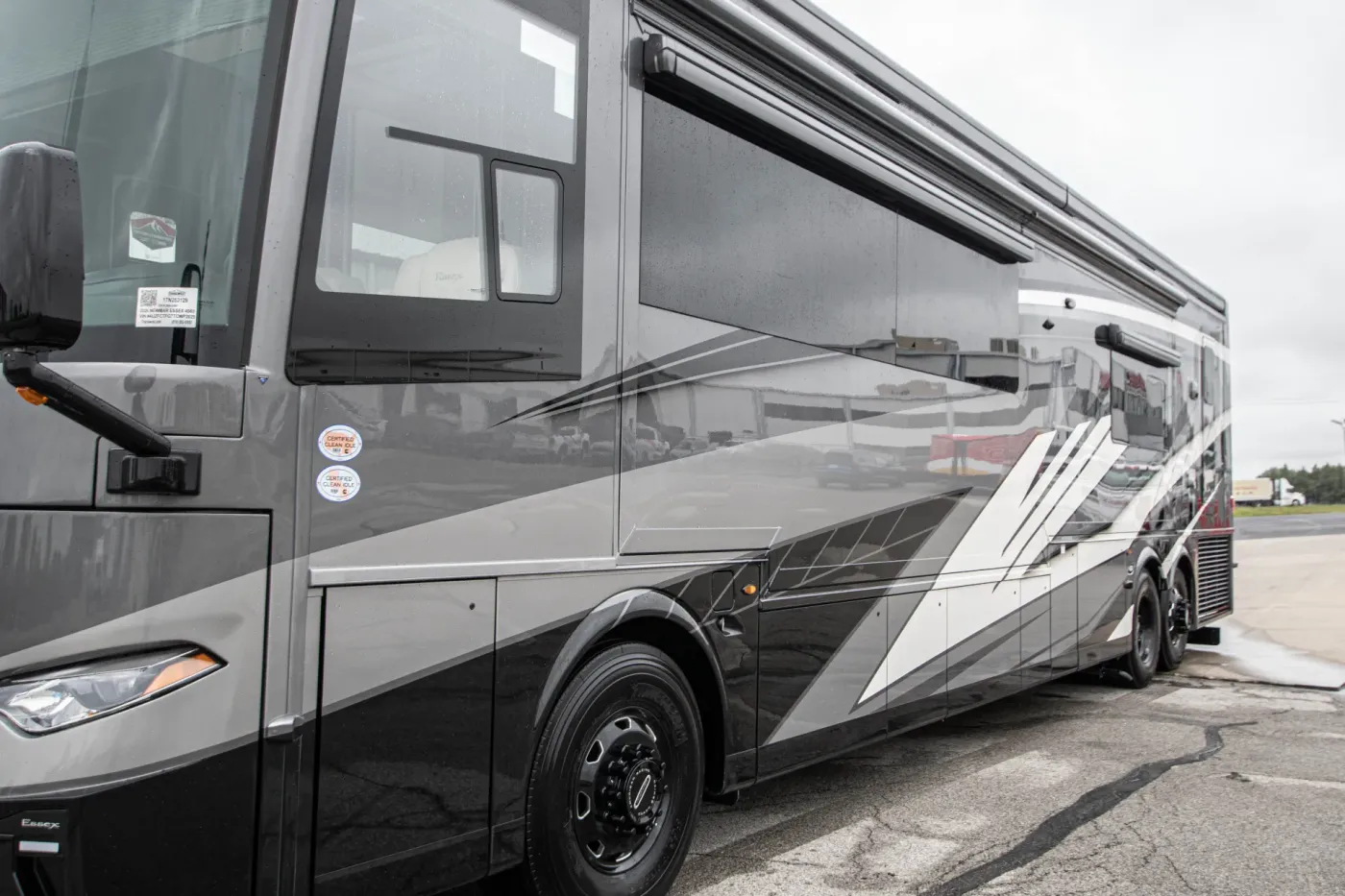 2026 Newmar Essex 4569 | Photo 5 of 35