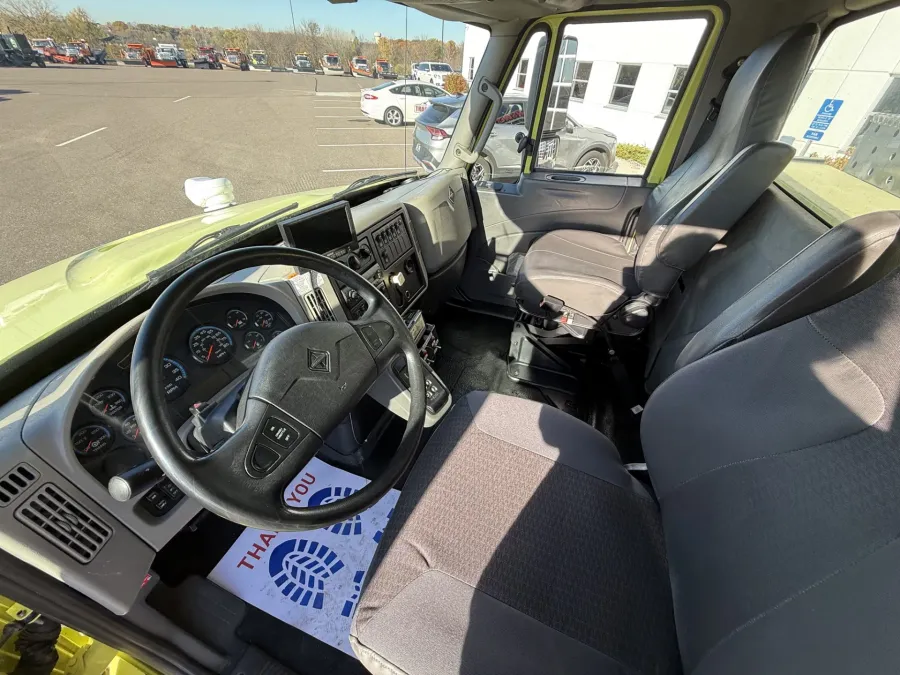 2013 International 4300 | Photo 11 of 15