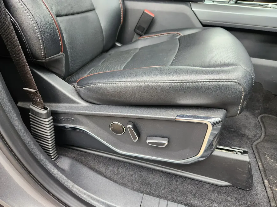 2023 Ford F-150 XL | Photo 18 of 29