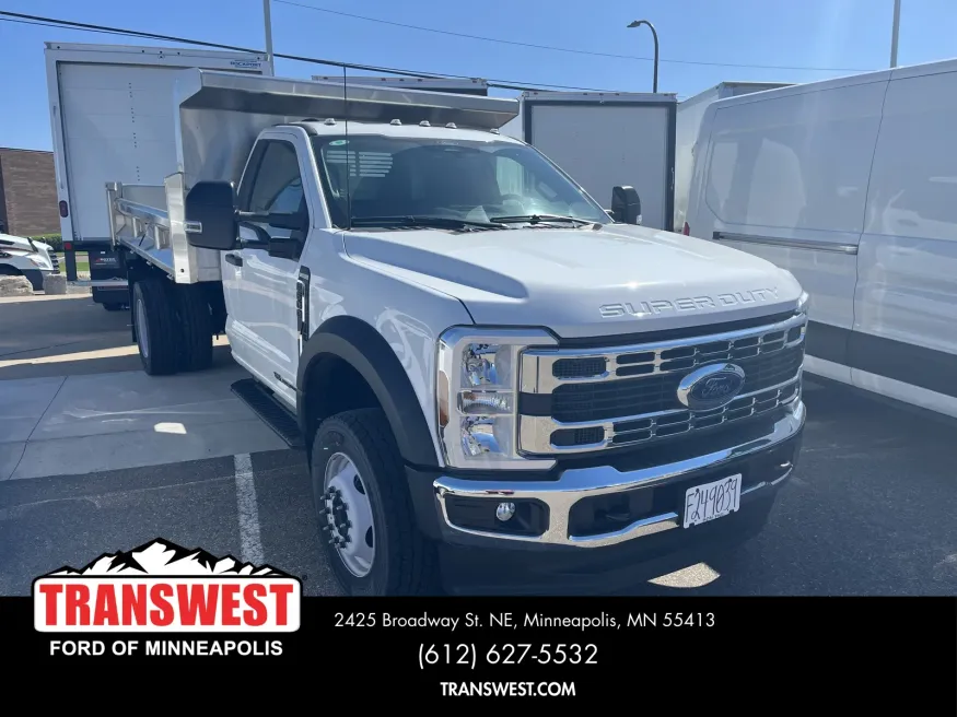 2024 Ford Super Duty F-600 | Photo 1 of 4