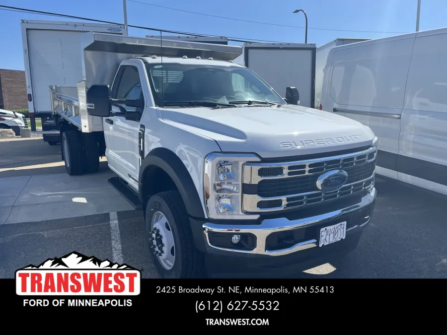 2024 Ford Super Duty F-600 | Photo 1 of 4