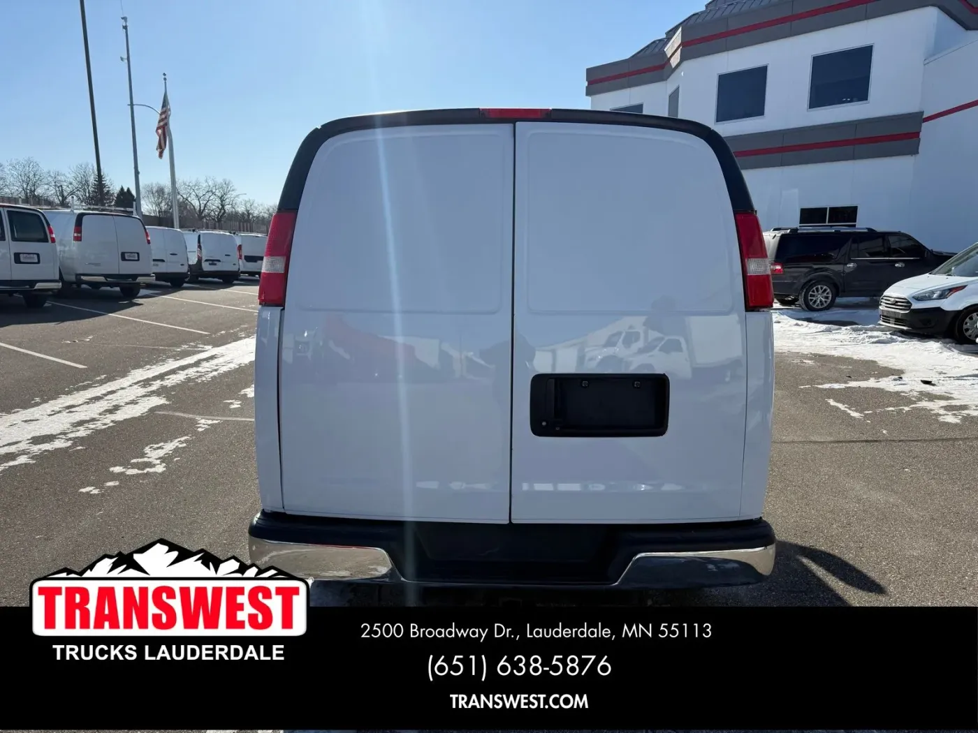 2017 Chevrolet Express 3500 Work Van | Photo 3 of 20