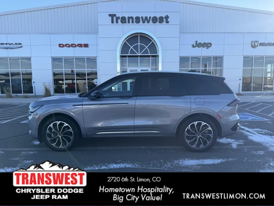 2024 Lincoln Nautilus Reserve | Photo 22 of 22