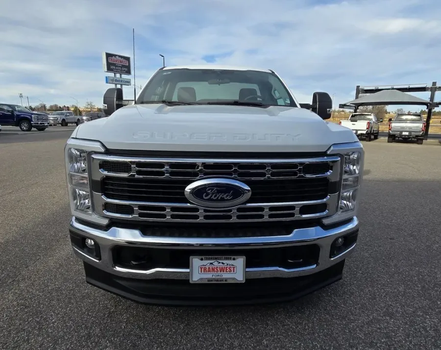2026 Ford Super Duty F-350 | Photo 2 of 25