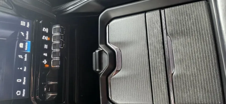 2022 RAM 1500 | Photo 28 of 35