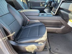 2025 GMC Sierra EV Max Range Denali | Thumbnail Photo 16 of 28