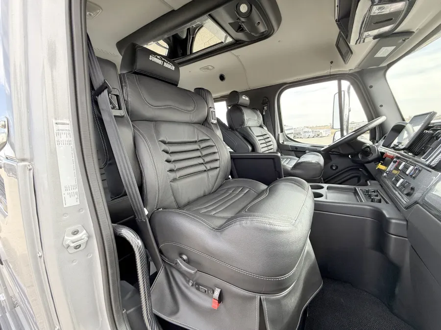 2024 Freightliner M2 106 Plus Summit Hauler | Photo 21 of 23