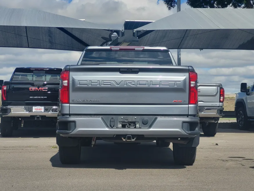 2020 Chevrolet Silverado 1500 RST | Photo 5 of 24