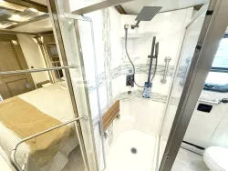 2026 Newmar Dutch Star 4081 | Thumbnail Photo 16 of 32