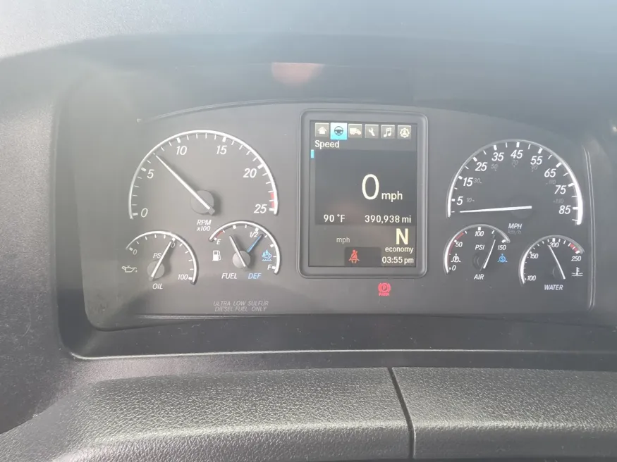 2023 Freightliner Cascadia 126 | Photo 21 of 22