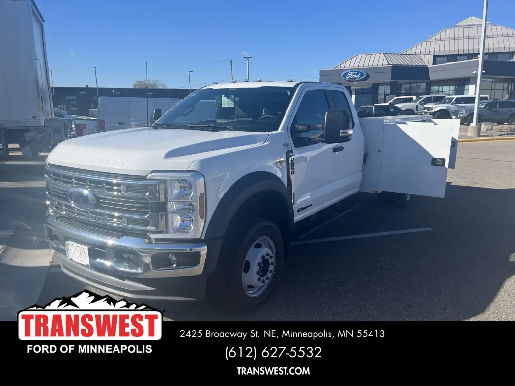2025 Ford Super Duty F-550 