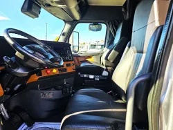 2024 Freightliner Cascadia | Thumbnail Photo 16 of 24