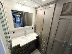 2026 Newmar Super Star 4159 | Thumbnail Photo 15 of 34