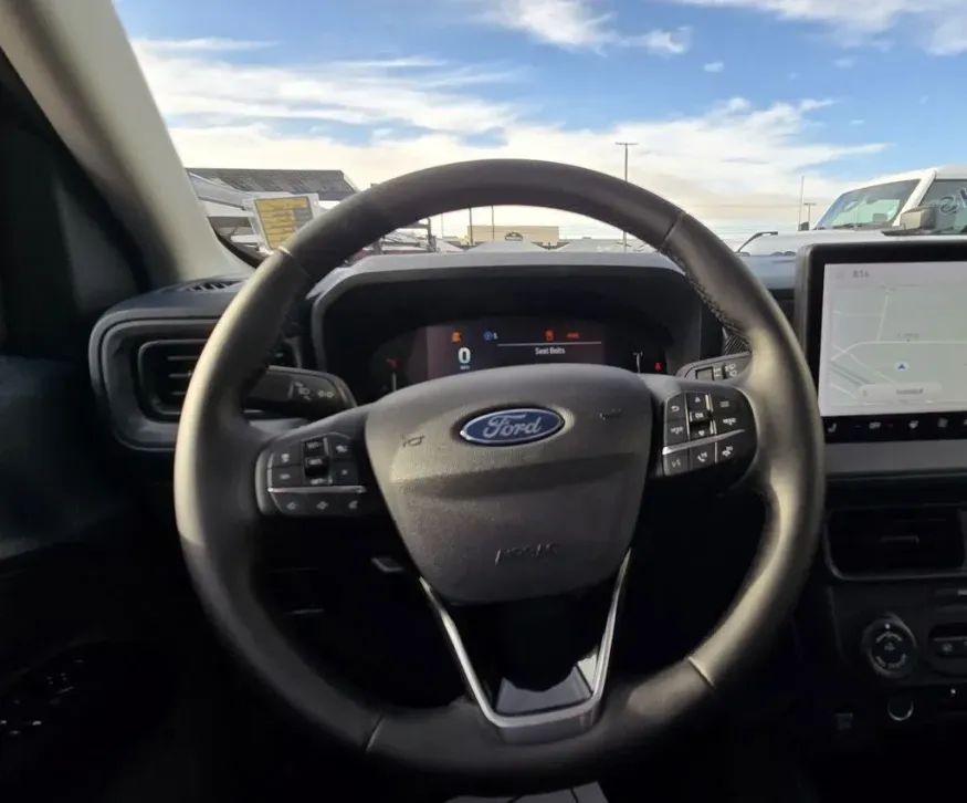 2026 Ford Maverick | Photo 15 of 32
