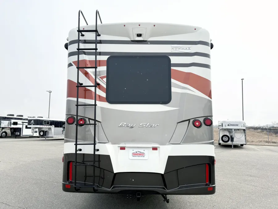 2022 Newmar Bay Star 3626 | Photo 20 of 30