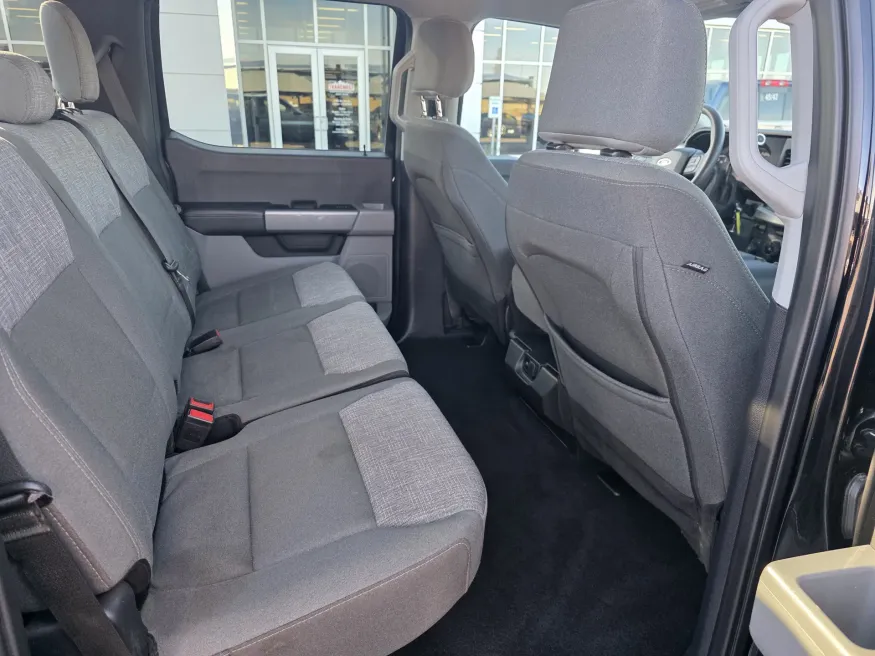 2024 Ford Super Duty F-350 DRW | Photo 13 of 26