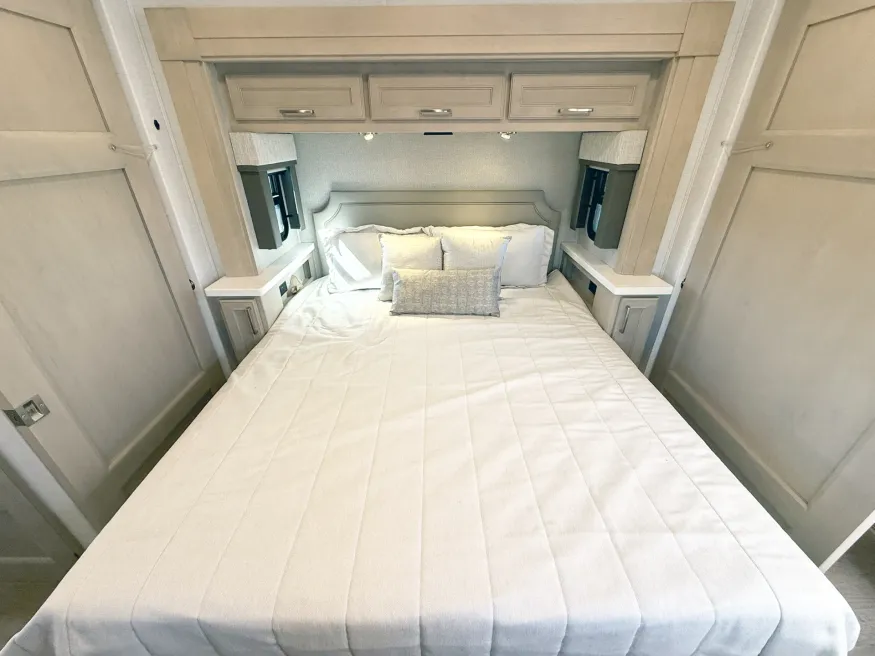 2026 Renegade Verona 40VRB | Photo 17 of 31