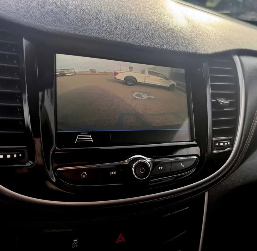 2019 Chevrolet Trax | Photo 14 of 19